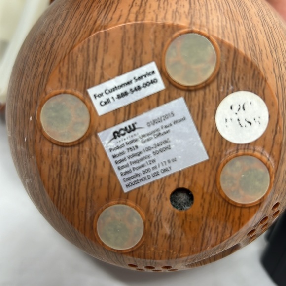 Now Solutions Ultrasonic Diffuser EO Mist Faux Wood Design - Picture 4 of 12